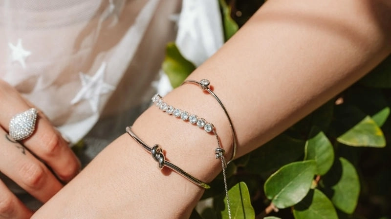  Quan sát màu tĩnh mạch cổ tay là cách đơn giản nhất để xác định tone da