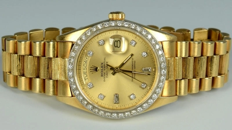  Trang sức vàng 18K đa dạng màu sắc phù hợp nhiều phong cách